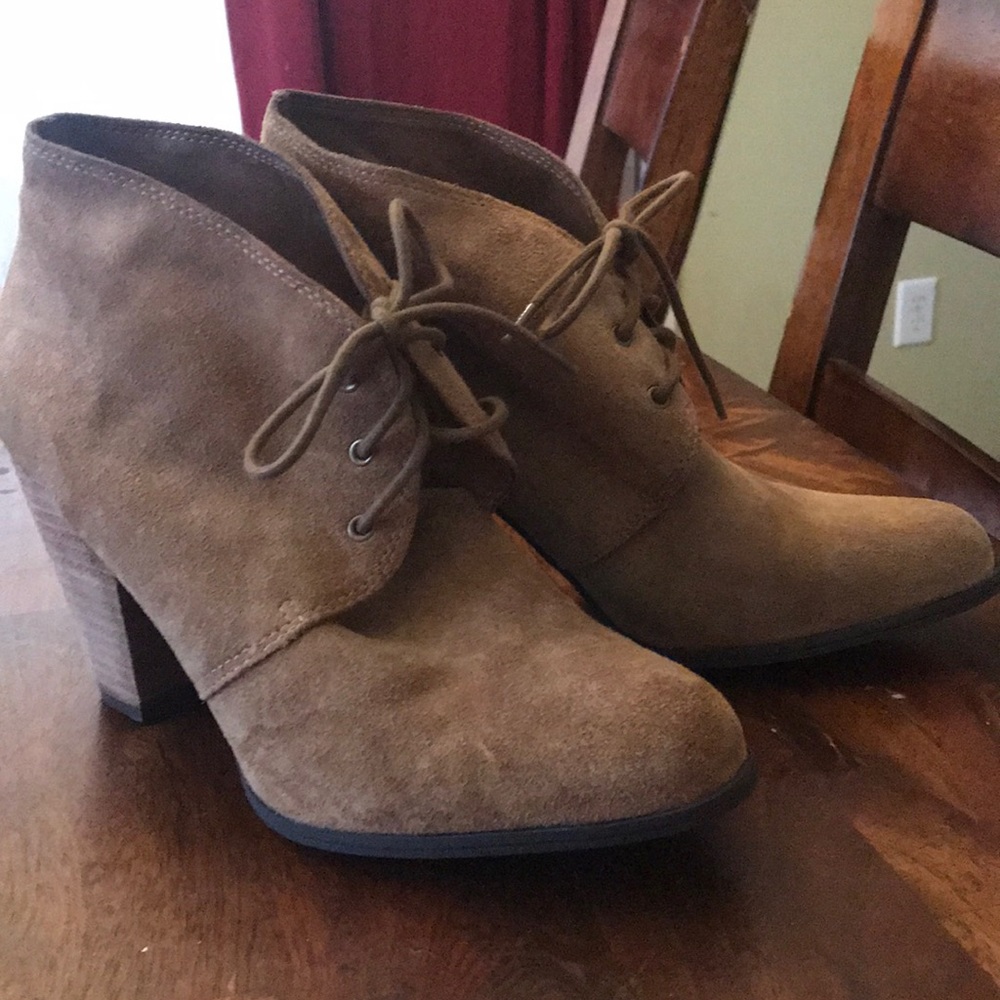 BCBG Brown suede half cut boot